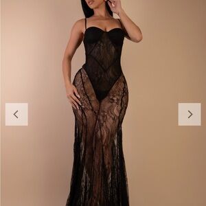 Elegant Black Lace Maxi Dress